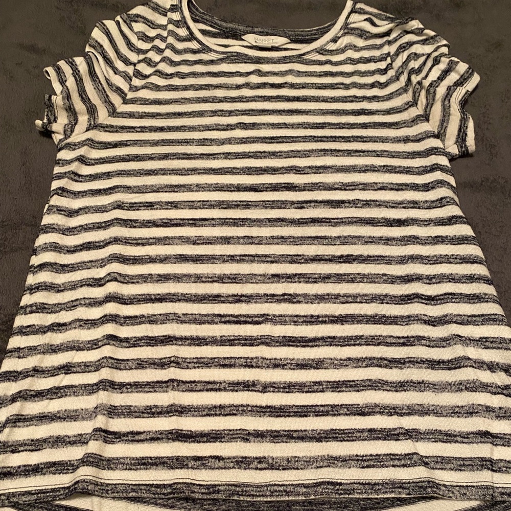Market & Spruce Short Sleeve shirt
